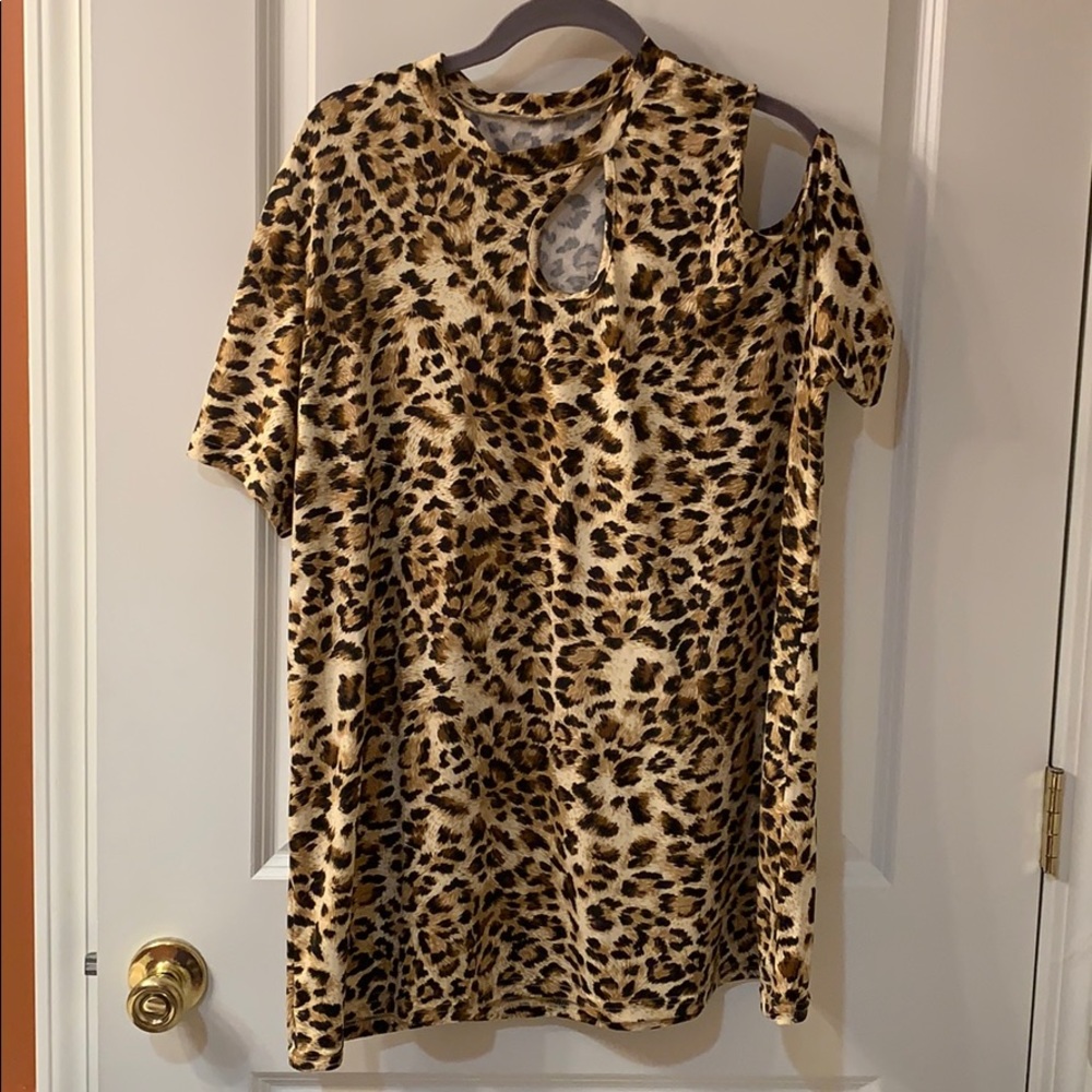 Leopard print cold shoulder plus size top